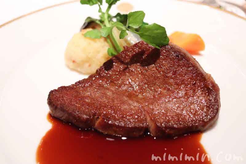 飛騨牛フィレ肉のステーキ マデラソースの画像