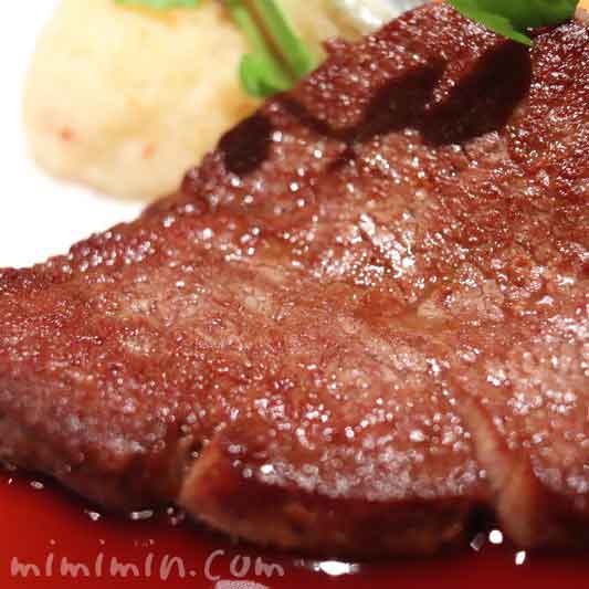 飛騨牛フィレ肉のステーキ マデラソース｜資生堂パーラー（銀座本店レストラン）のコース料理の画像