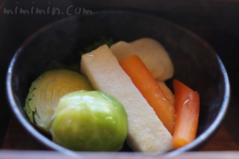 野菜色とりどり　ゆずこしょう風味のドレッシング和え｜帝国ホテル東京のBENTO｜インペリアルラウンジ アクア・弁当の画像