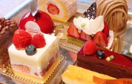 ラウンジ「ORIGAMI」のケーキセット｜キャピトルホテル東京の写真