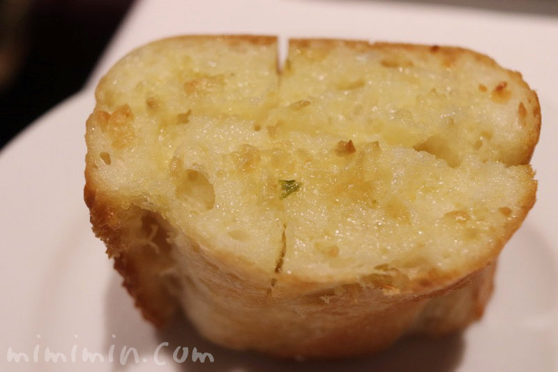 ガーリックバターパン｜KINOE（キノエ）｜イタリアン・恵比寿の写真